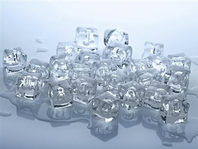 শুকনো বরফ বনাম সাধারণ বরফ: পার্থক্য কী?